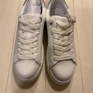 Steve Madden Rockaway Sneaker